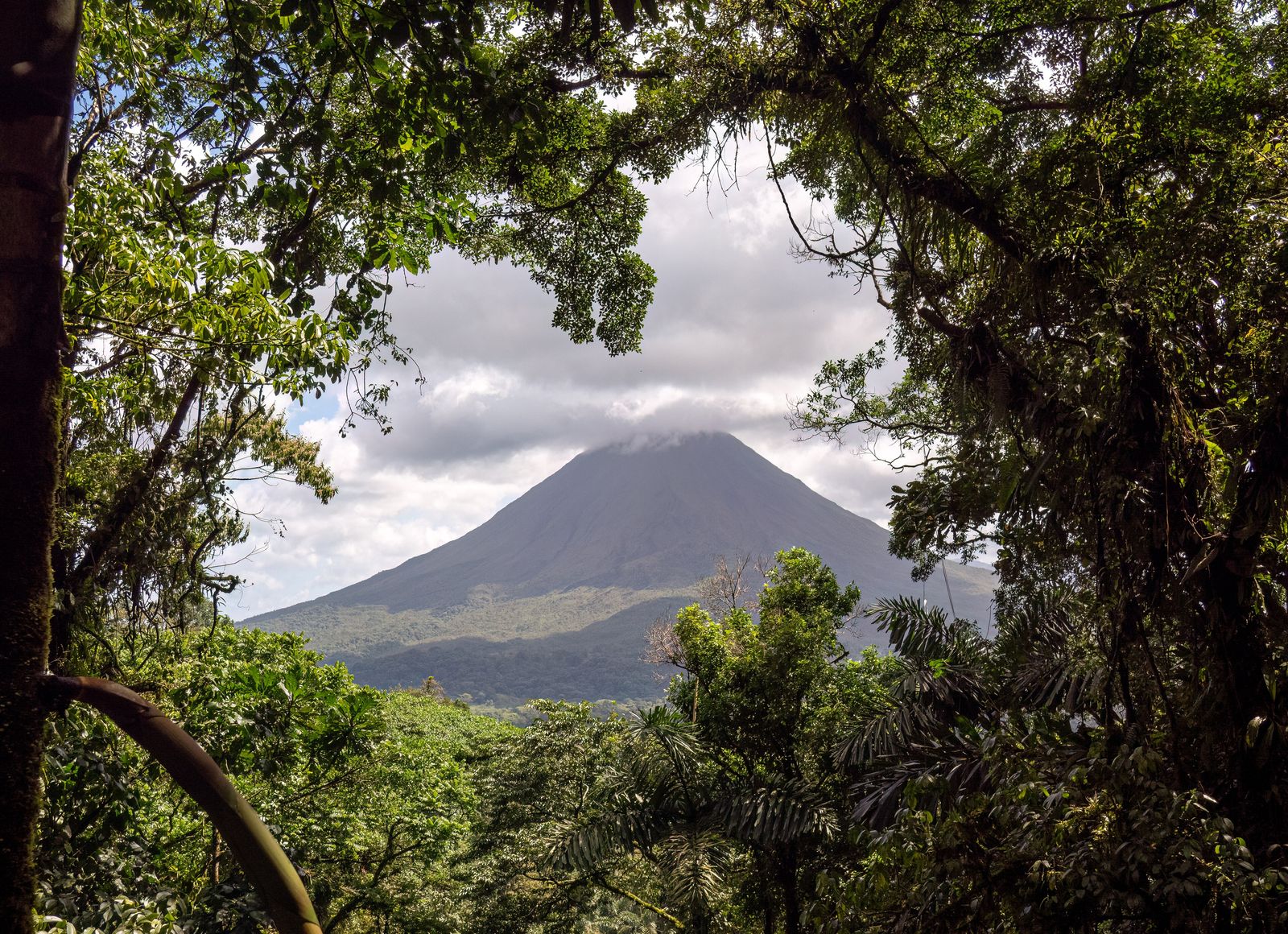 La Fortuna & Arenal Volcano Guide